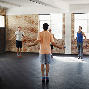 跳绳健身的小技巧 前提下达到健身目的