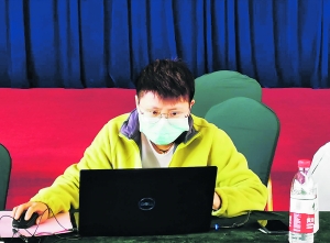 抗疫桥梁与纽带——中医专家医疗队联络员蒋林