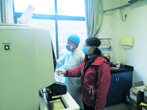 中医专家医疗队联络员武雨菡 抗疫一线特殊战士