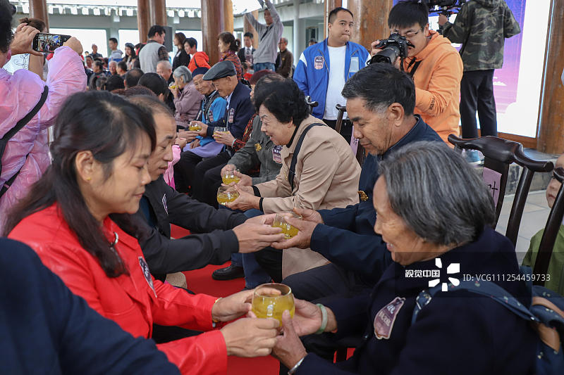 贵阳孔学堂举行敬老礼活动