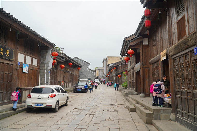 聚古镇文化底蕴 扬乡村振兴新风——记全国文明村镇清镇市卫城镇