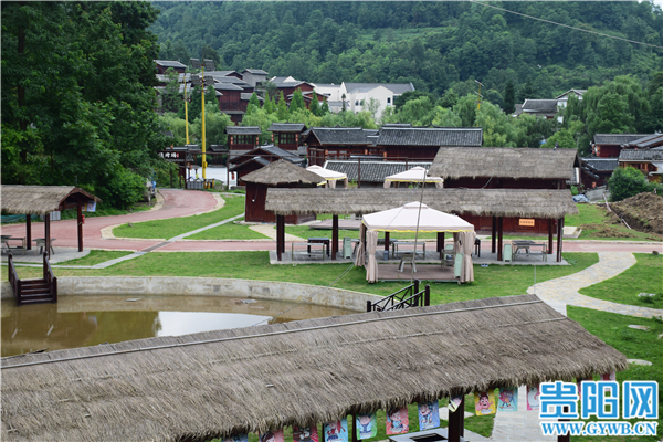 颜值内涵双提升 村美业兴民风淳 ——记全国文明村镇乌当区偏坡布依族乡下院村