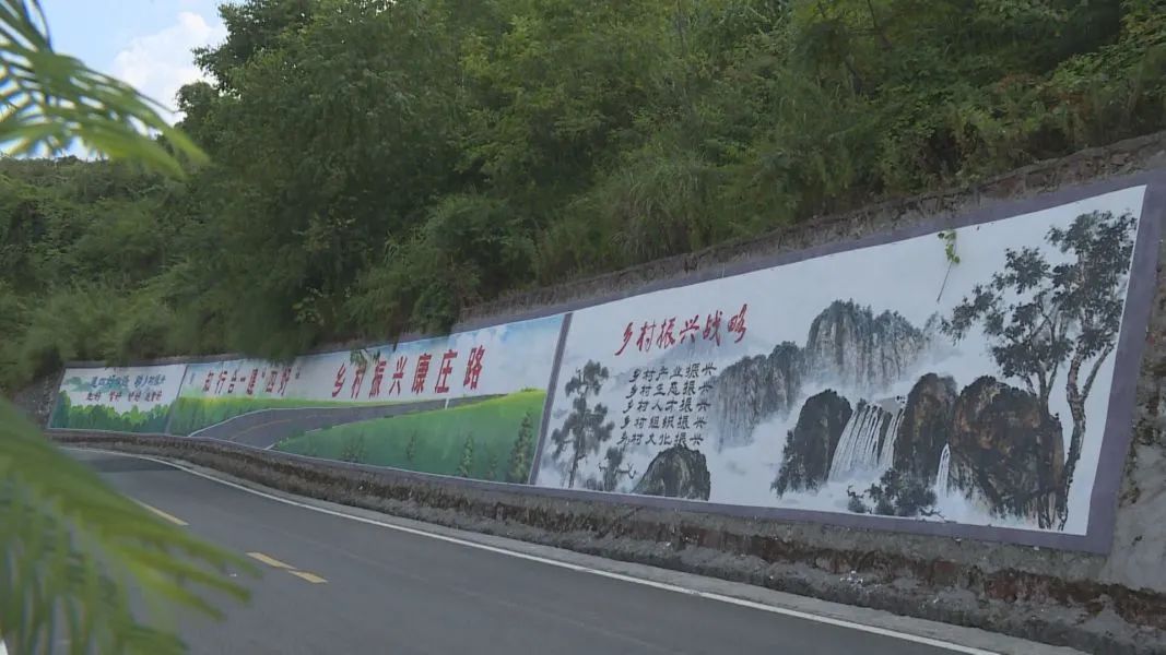 修文县猕猴桃核心产业农业经济带美丽农村路工程竣工