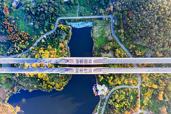 市委常委会和贵安新区党工委召开会议调度生态文明建设工作　赵德明主持并讲话  陈晏讲话