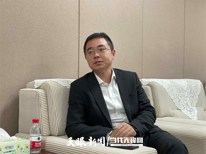 奇安信科技集团股份有限公司助理总裁夏伟接受采访.jpg