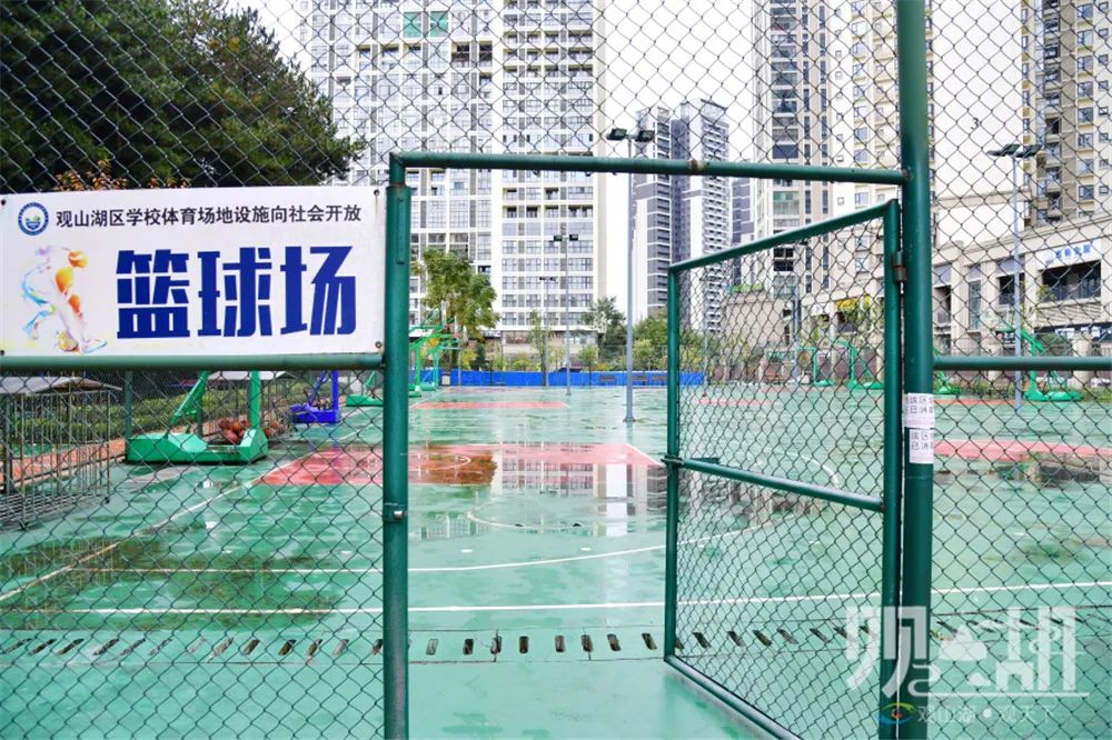 在“家门口”就能锻炼！观山湖区22所学校体育场地设施将在年底前完成对外开放