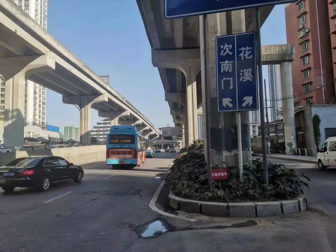 1636682357751704.jpg 图片