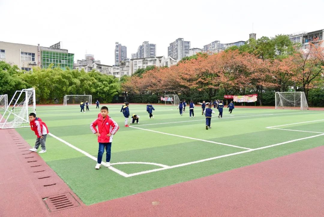观山湖区82所学校体育场馆面向社会免费开放