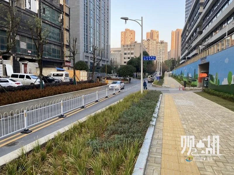 背街小巷“蝶变” 提升城市品质 观山湖区推进“一圈两场三改”建设一瞥