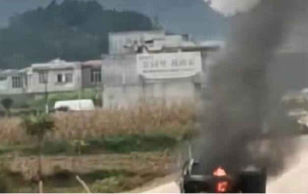 【谣言粉碎机】广西德保确诊病例车辆被烧？谣言