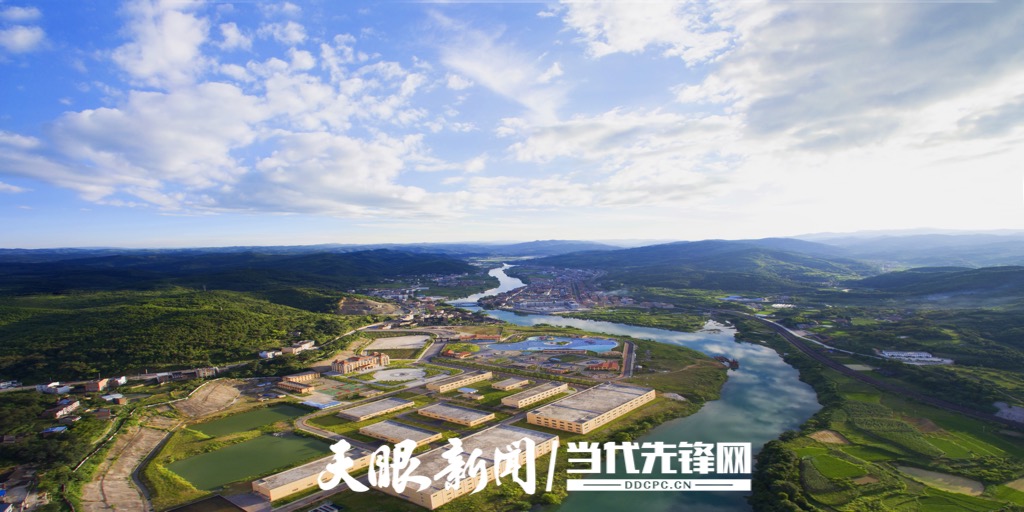 省级特色小城镇镇远县青溪镇全景.黔东南州发展和改革委员会供图_Watermarked_1.jpg