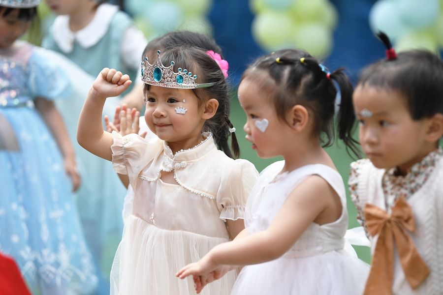 贵阳：萌娃庆“六一” 迎“端午”