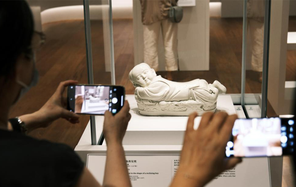 香港故宫文化博物馆正式对公众开放参观 