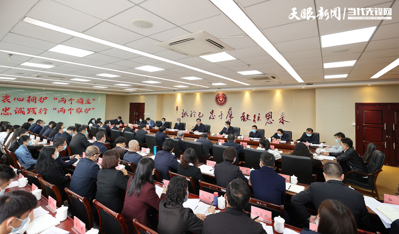 1667211159708166.jpg WEN_5866---李炳军与贵州医科大学师生代表座谈,深入交流学习党的二十大精神体会。闻双摄_副本.jpg