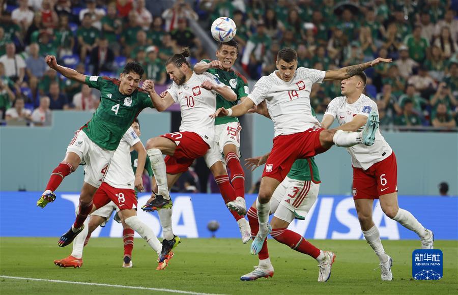 （卡塔尔世界杯）足球——C组：墨西哥战平波兰