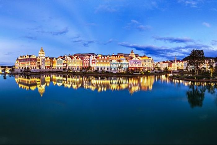 贵安发展集团与上海张江集团合作协议签约仪式举行