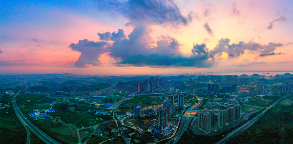 开发美丽新贵安 建设宜业宜居城！贵安新区城市开发建设推介会侧记