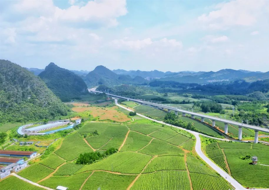 贵南高铁贵阳至荔波段8月8日开通运营