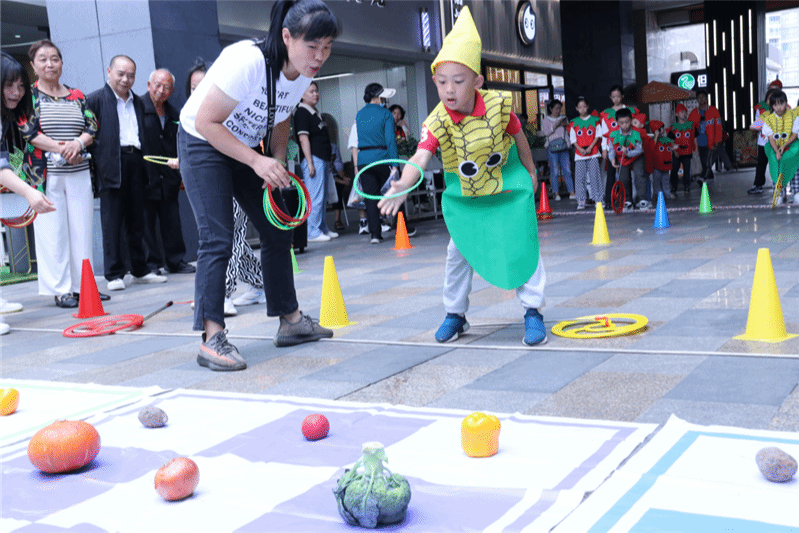 贵阳市少儿图书馆开展“阅读悦成长 文化进社区”活动