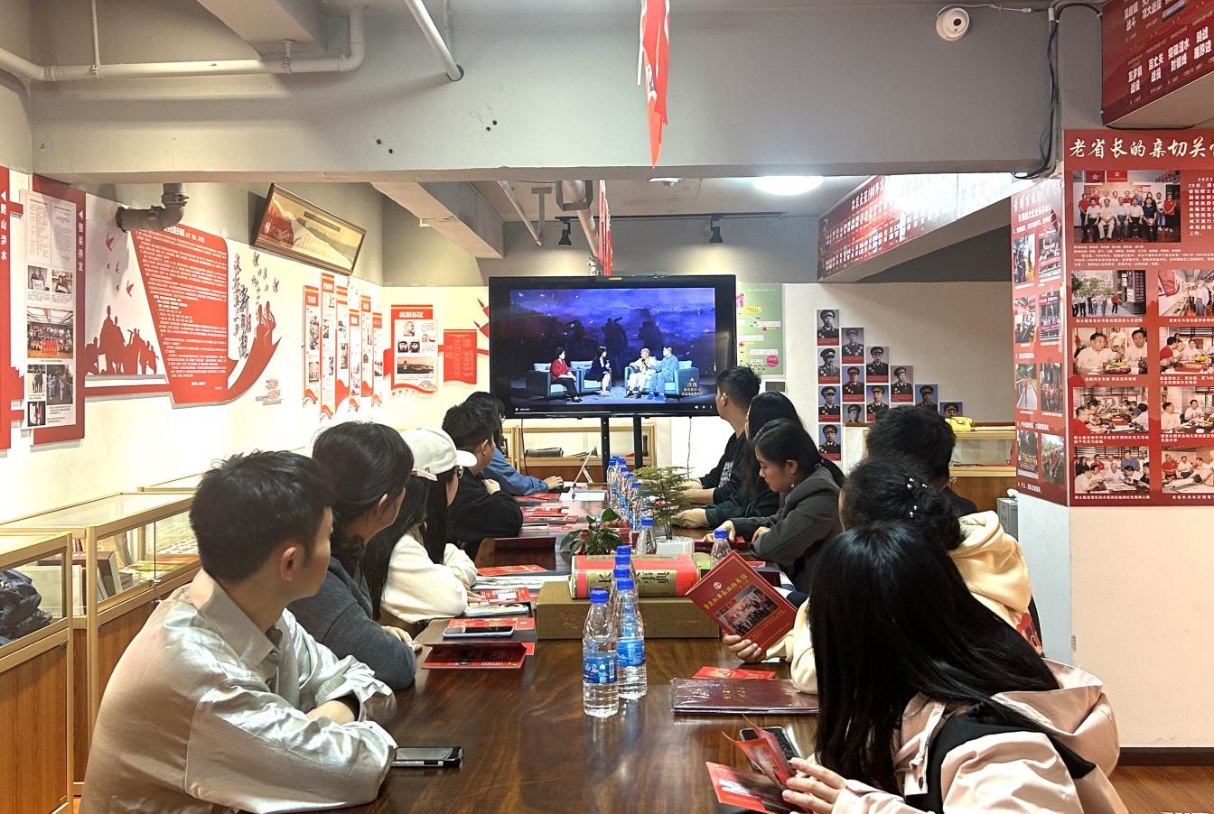 观山湖区:老兵故事进社区 红色基因永传承