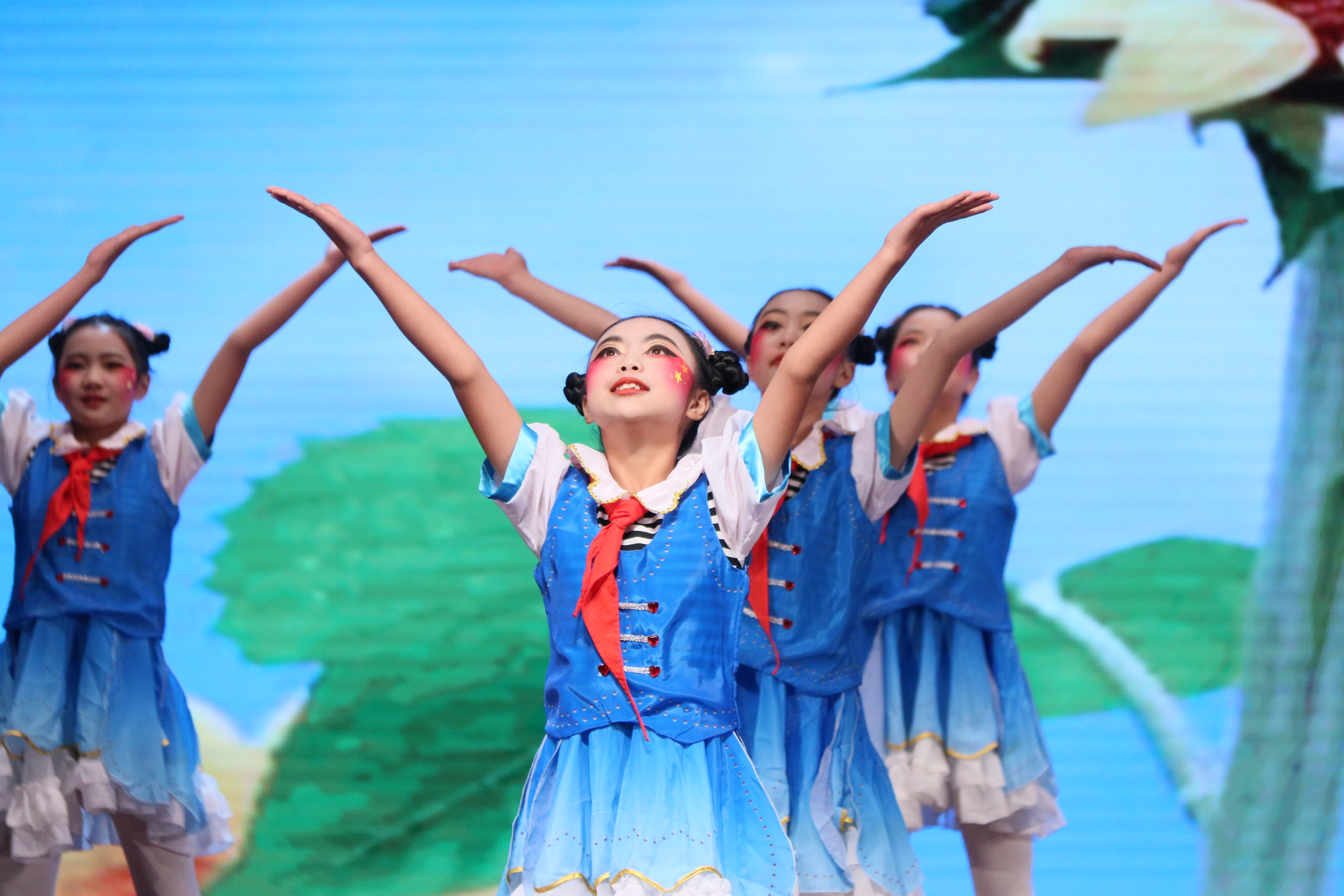贵安新区首届校园科技文化艺术节（小学组）舞蹈比赛举行