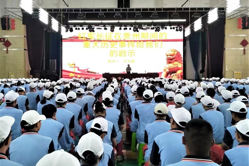 观山湖区:老兵宣讲进校园 国防教育润童心