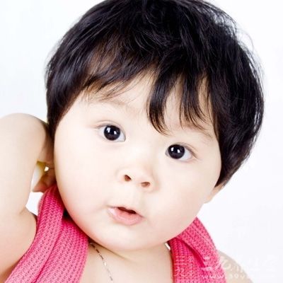 <em>头发</em>分叉怎么办 五个妙招教你养出柔顺秀发_健