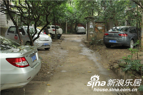 贵阳停车位现状:老旧小区车位少 新小区价位高