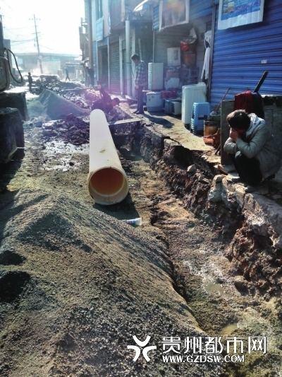 皂角井路排污沟改造工程近日已正式启动 -- 贵