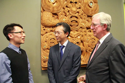 驻新西兰大使王鲁彤就中国未来发展方向及其对