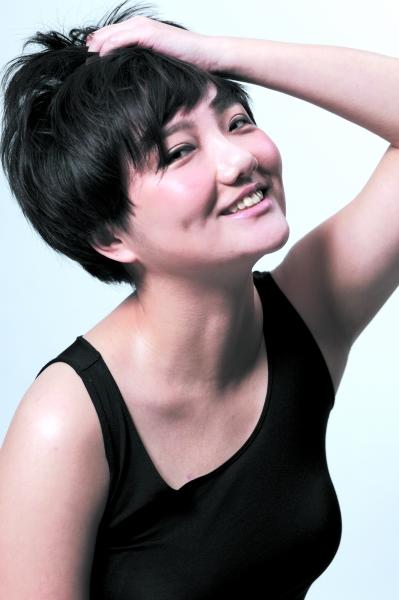 <em>超女</em>王梓微博留言疑自杀 传因工作不顺(图)_so