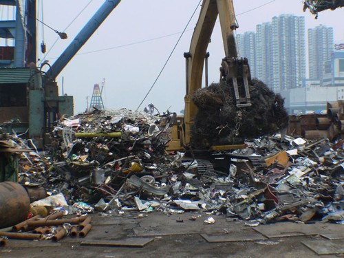 香港大专院校垃圾量多过商场 日均丢近7吨废弃物