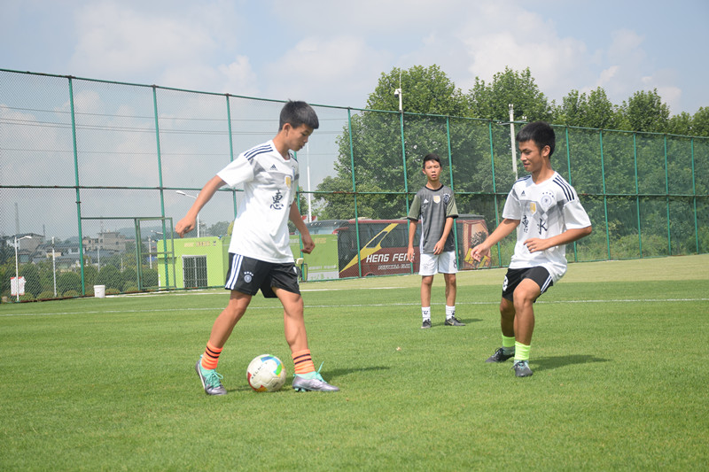 贵州恒丰足球俱乐部U13、U14、U15精英梯队