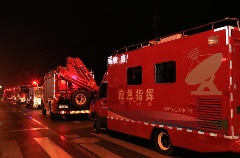 贵阳市消防救援支队在地铁一号线站点开展救援