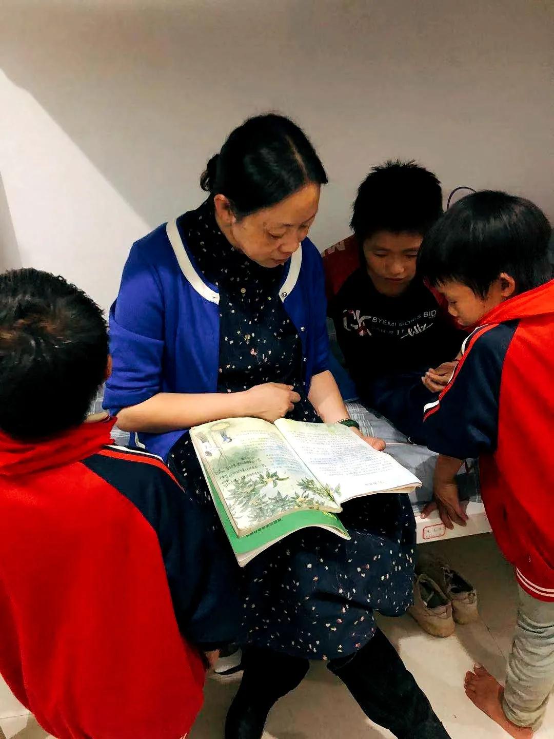 以爱育爱潜心育德追记贵阳市南明小学副校长大歹小学第一校长王玉