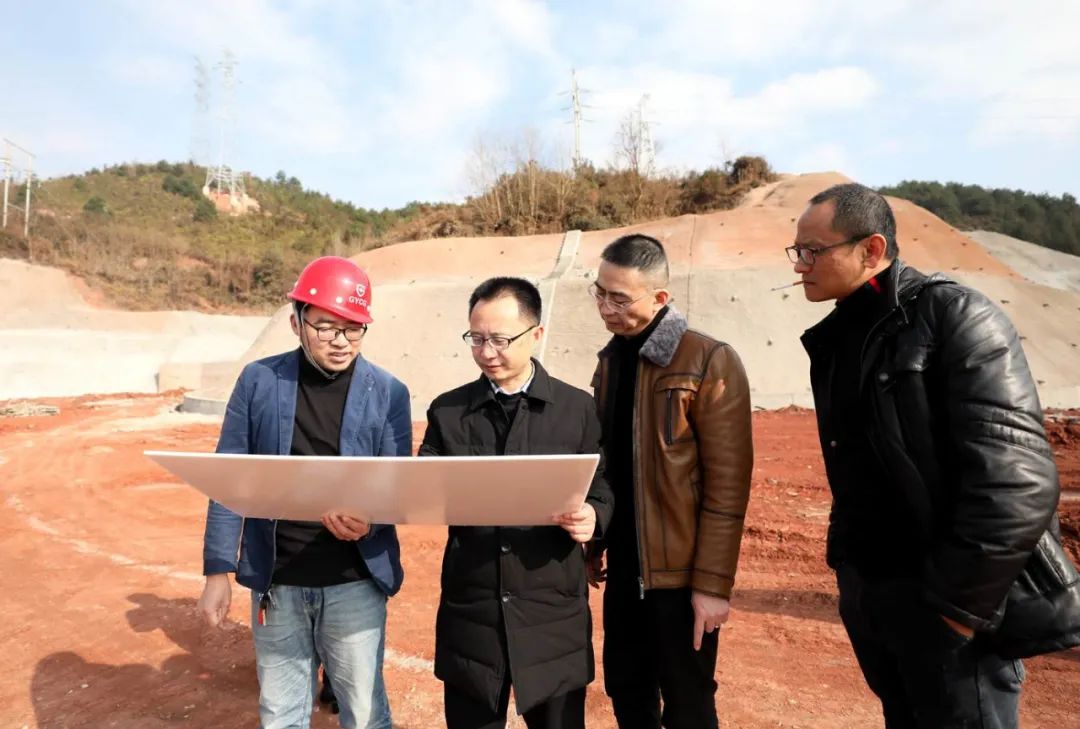 刘学率队调研经开区重点项目推进情况