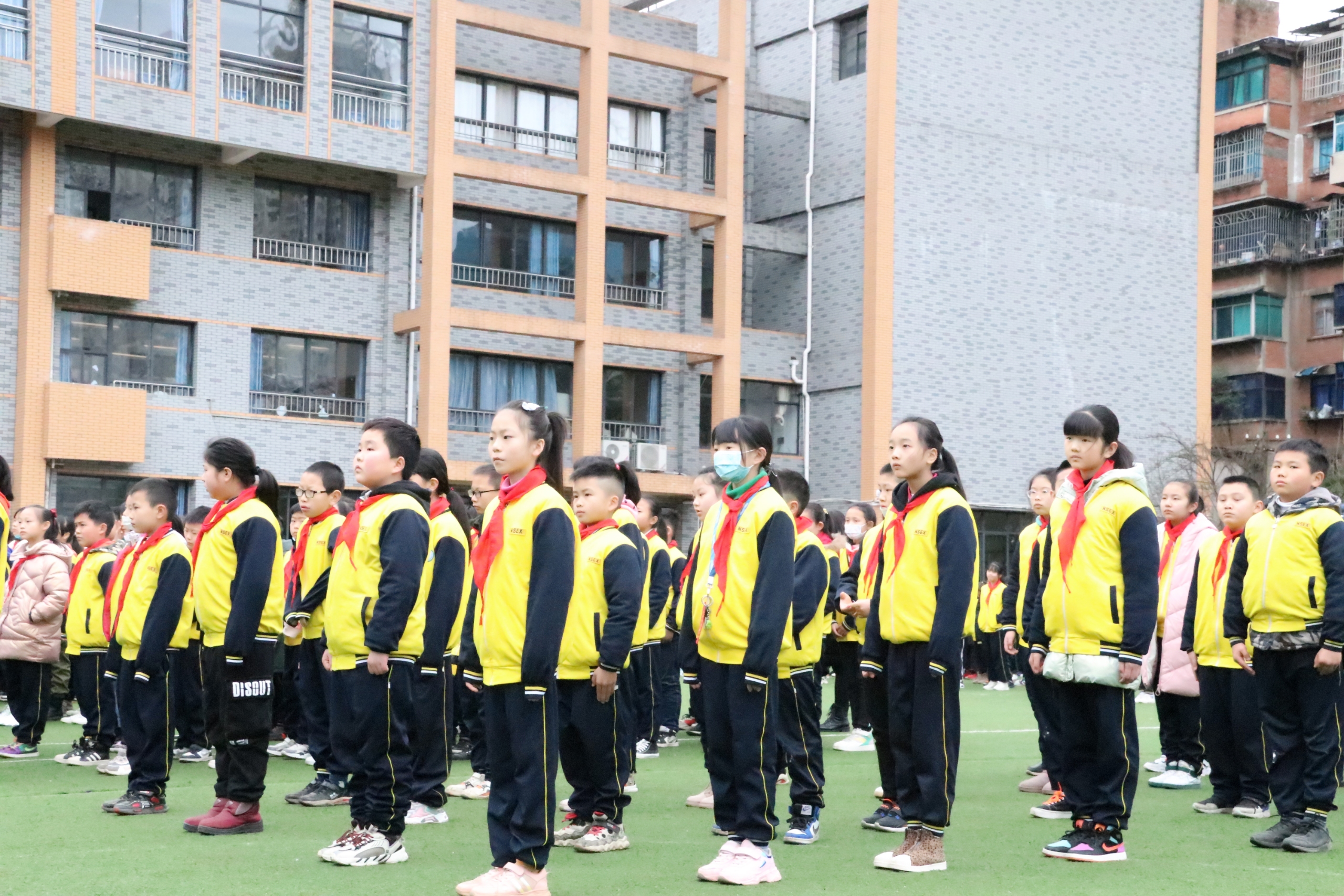 耕耘新梦想开启新征程贵阳市南明区第二实验小学举行开学典礼