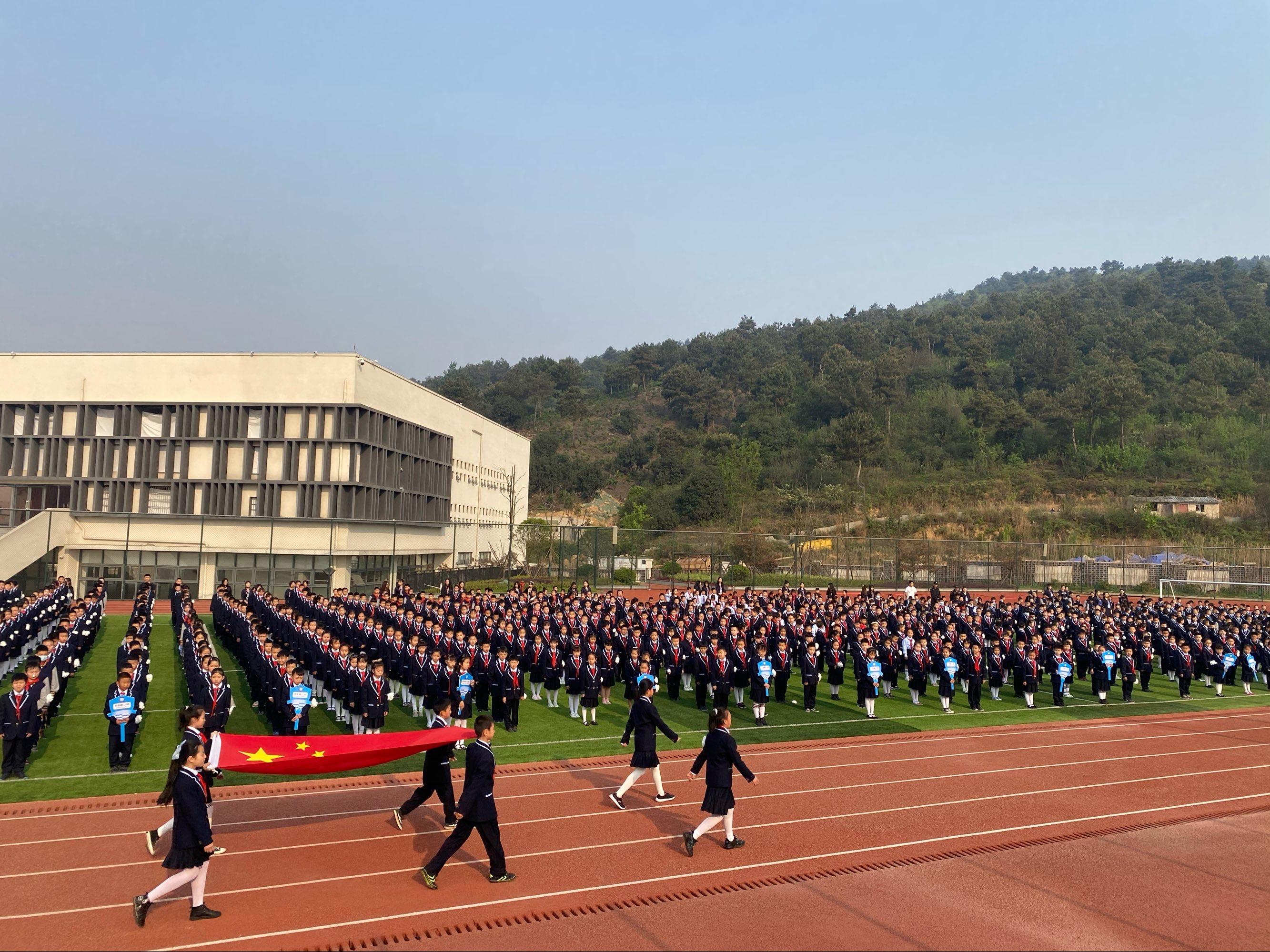 贵阳市云岩区第五小学开展清明节缅怀活动