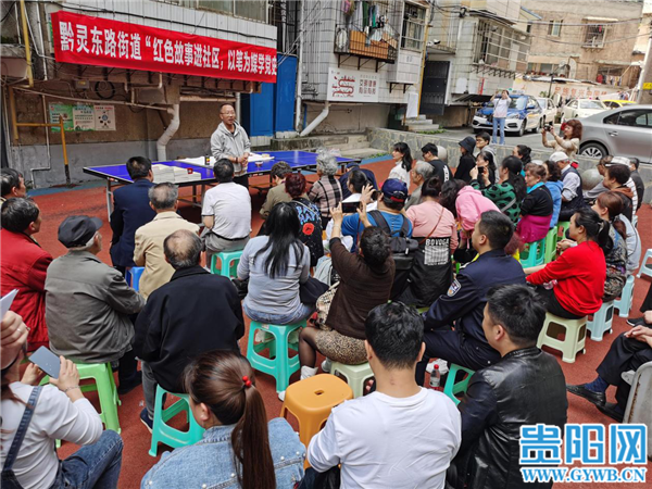 宣讲团讲师梁敏向大家宣讲"忠诚干净担当的革命家"——王若飞的故事