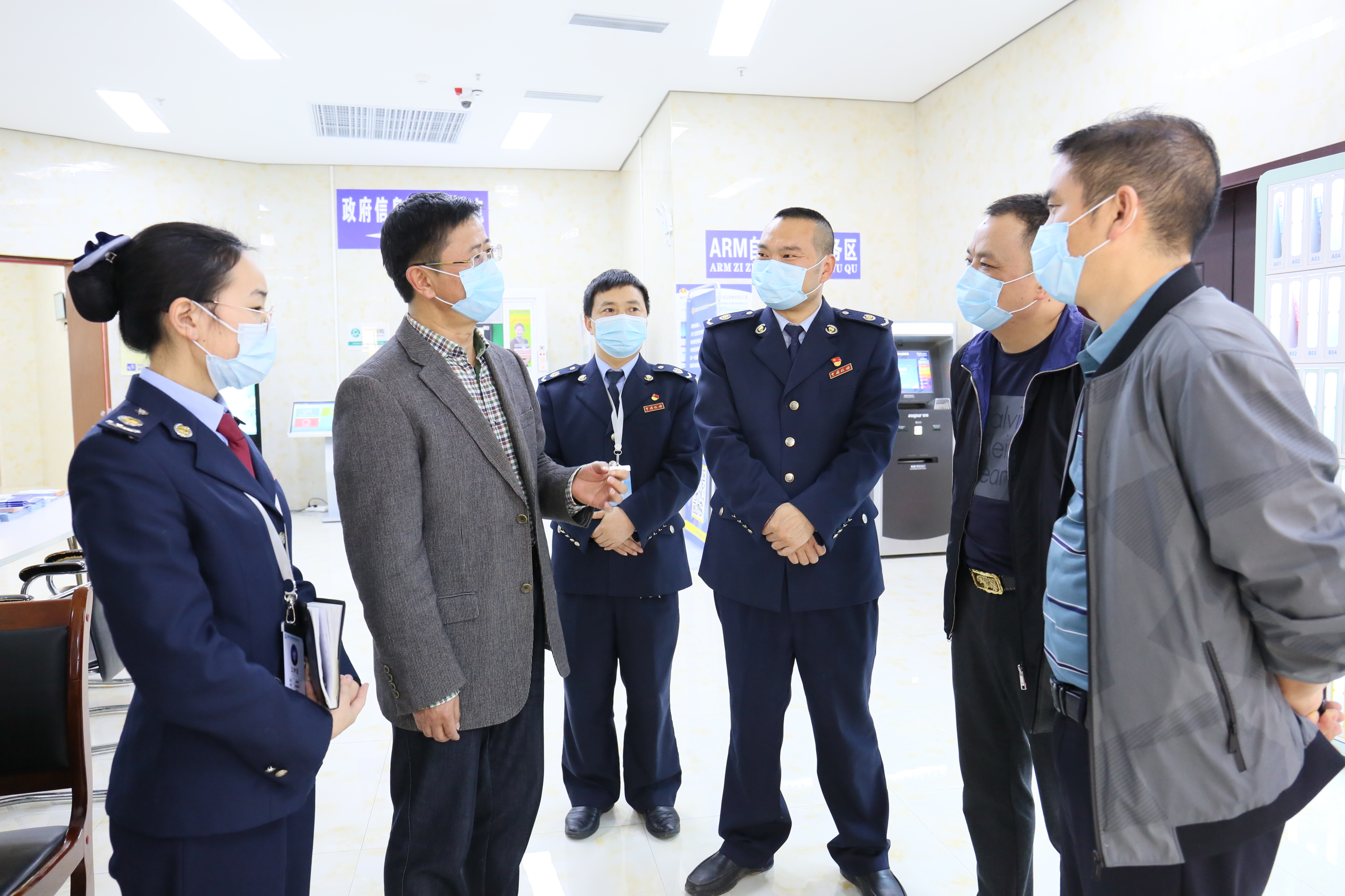 息烽县税务局:特邀监督员"走流程"-贵阳网