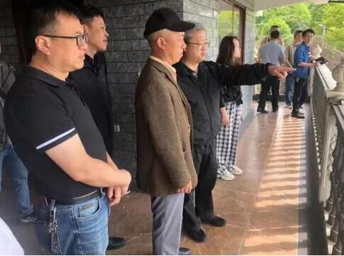 我为群众办实事│杨波带队赴修文县解决信访积案问题