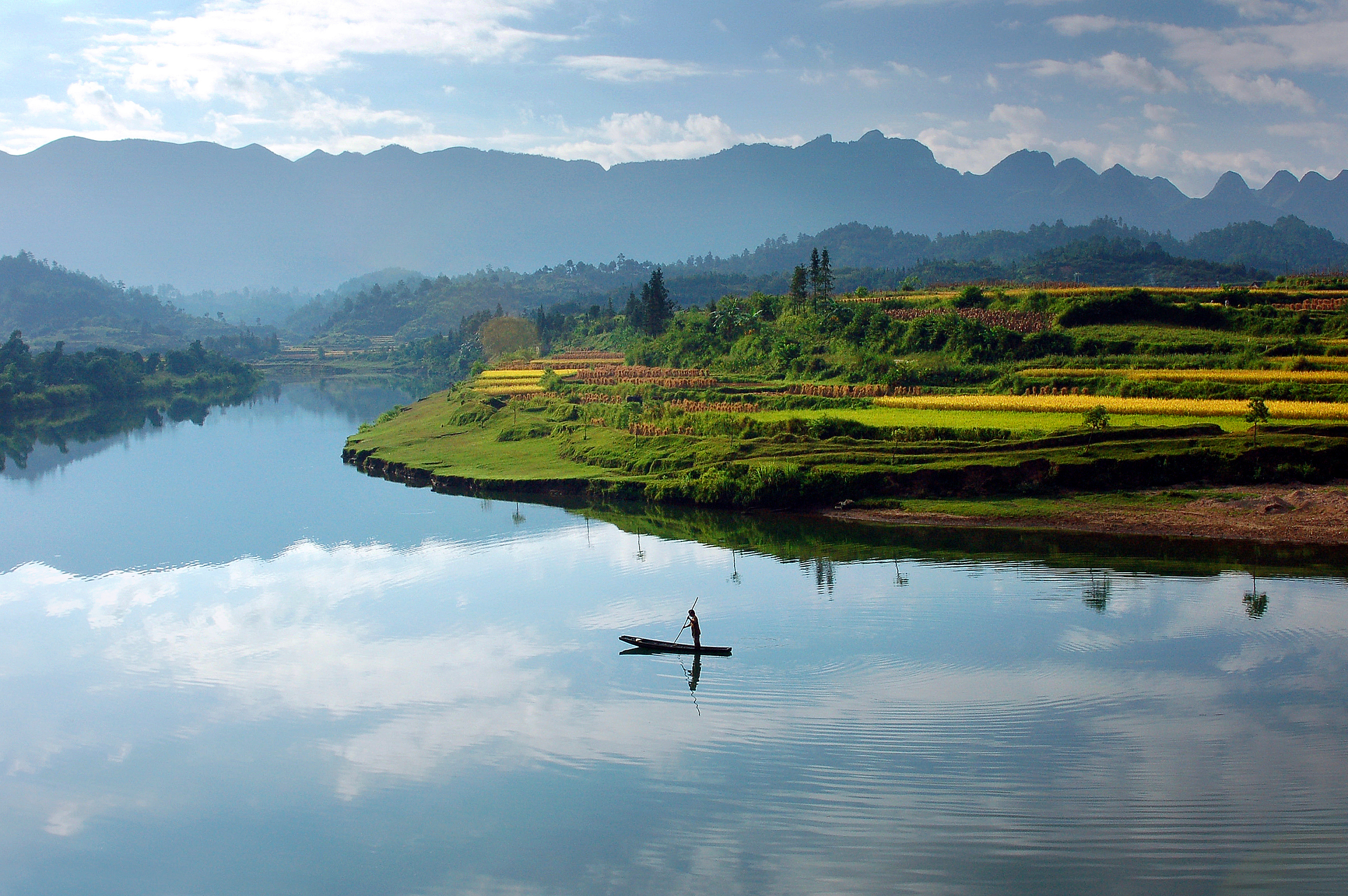 【聚焦生态文明贵阳国际论坛】大江奔流 绿水绵延丨长江经济带探索