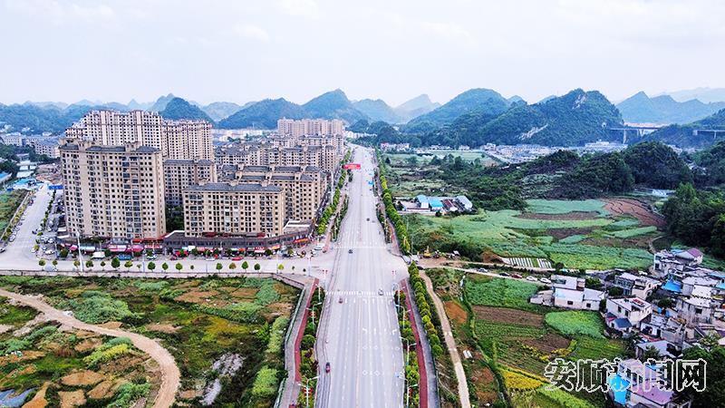 安顺市关岭关山飞渡启新程