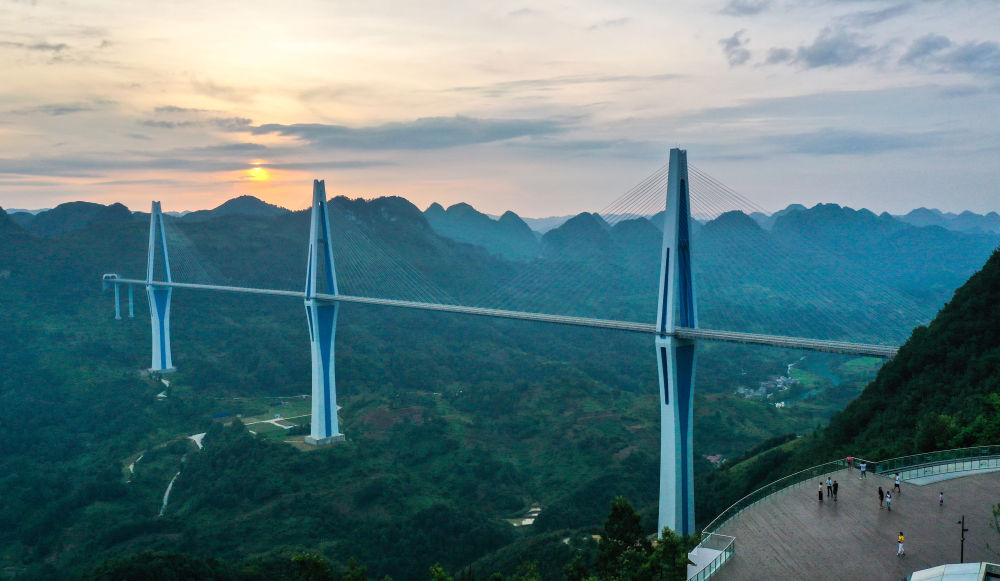 天空之眼瞰贵州桥梁安顺有这些