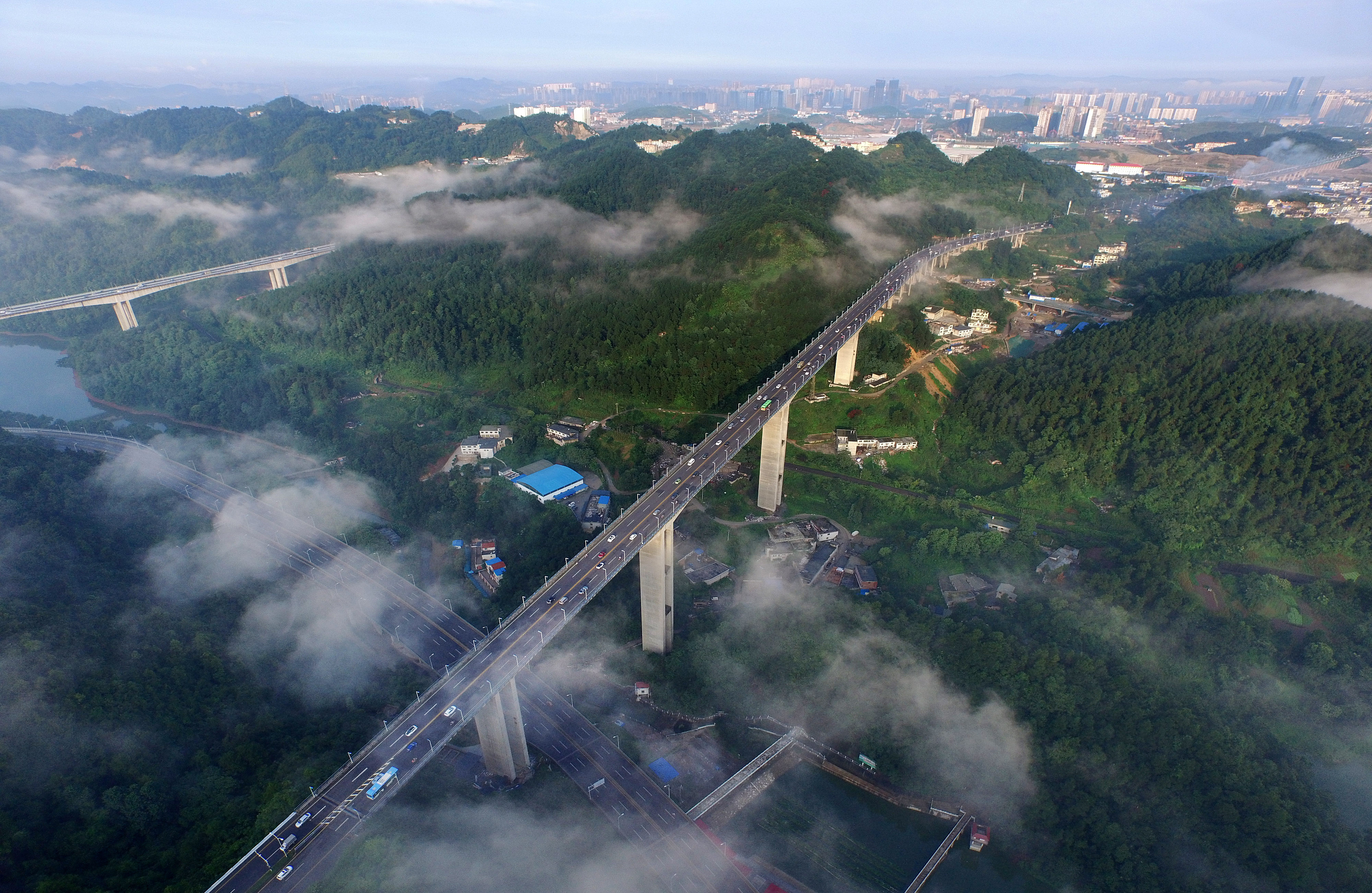 贵安市政园林公司：加大环境整治力度 提升城市管理水平