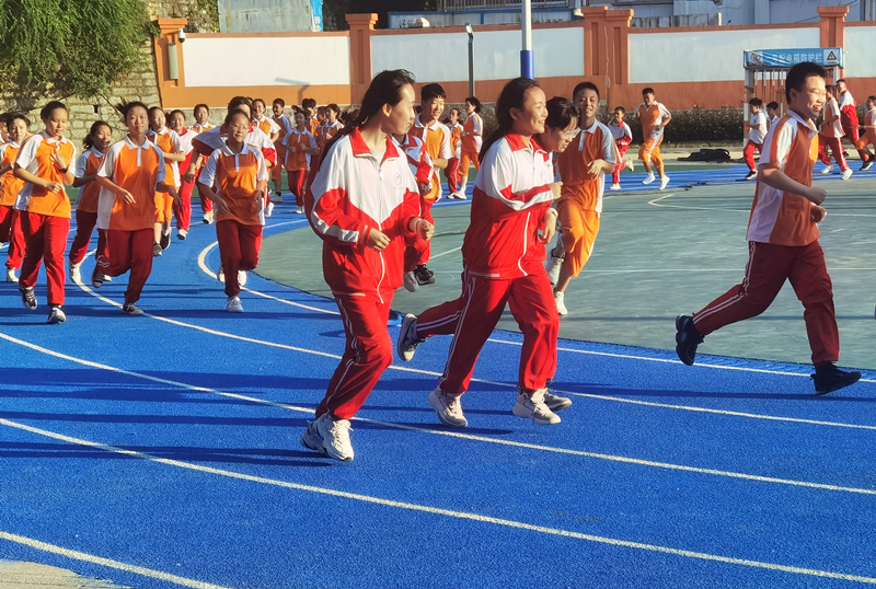 花溪二中贵州省首个装配式绿色建筑示范学校建成开学