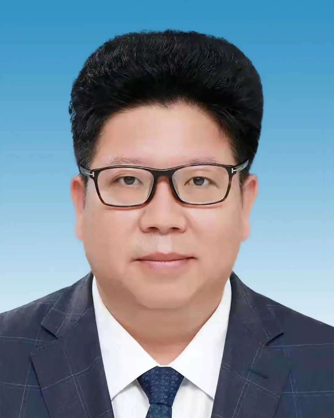 届中央候补委员,贵州省委常委,省政府副省长,党组成员,毕节市委书记