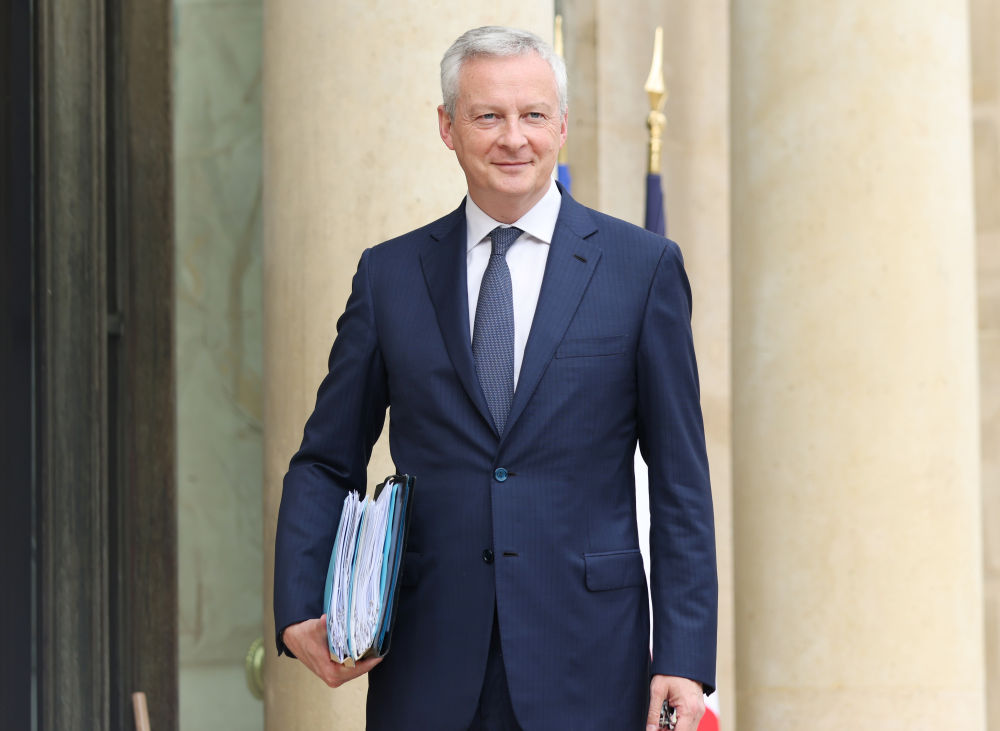 法国新内阁成员正式亮相