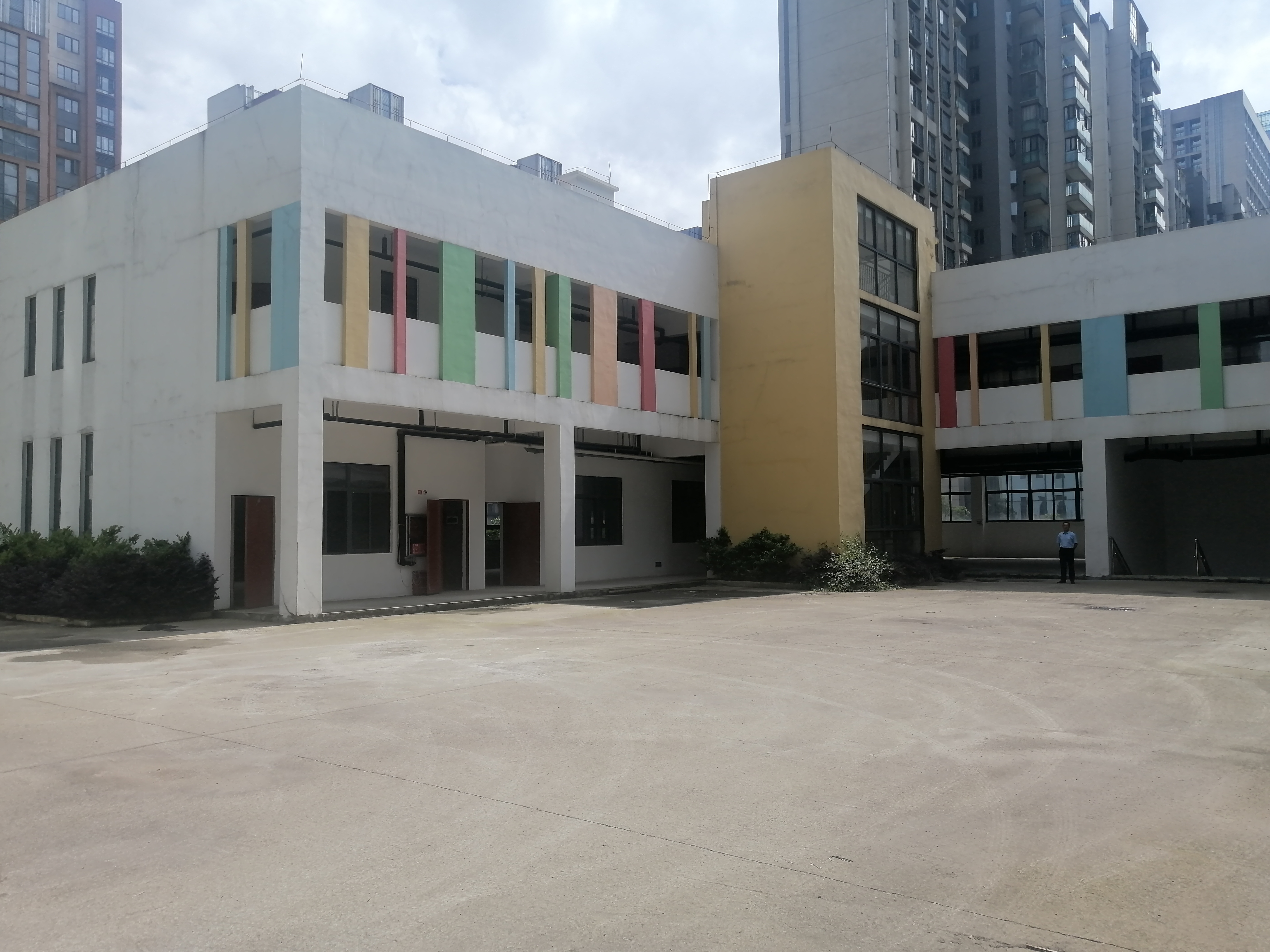 贵阳一幼儿园修好两年多未投用观山湖区已协调移交并启动装修预计年底