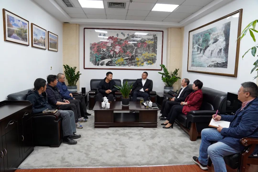 俞洋会见重庆竞极线、广东华兴科技相关负责人